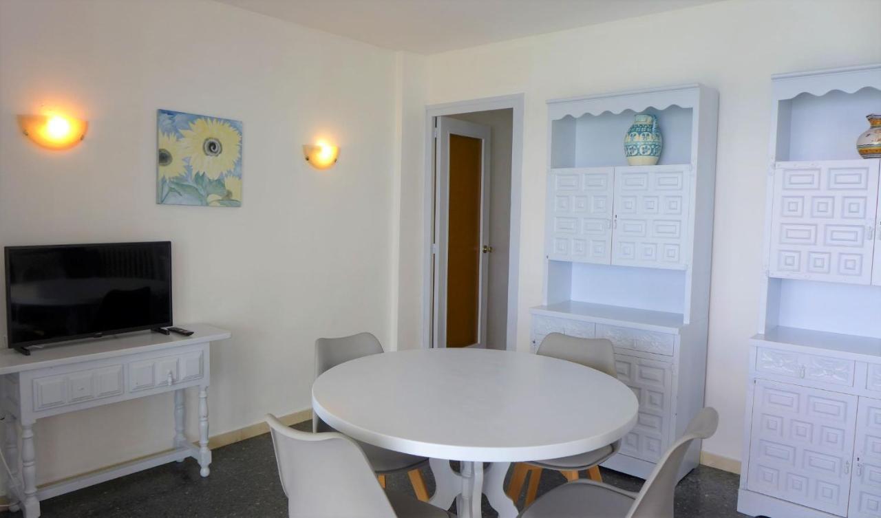 סאלו Apartamentos Nautilus מראה חיצוני תמונה